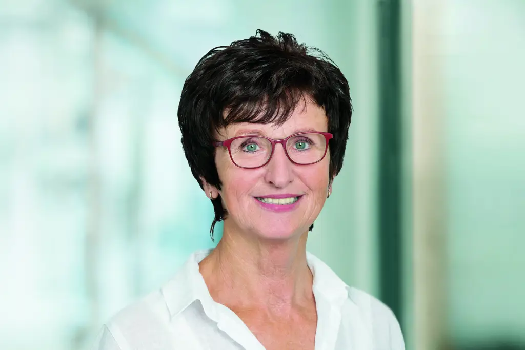 Maria - 33 years at our Kleve clinic